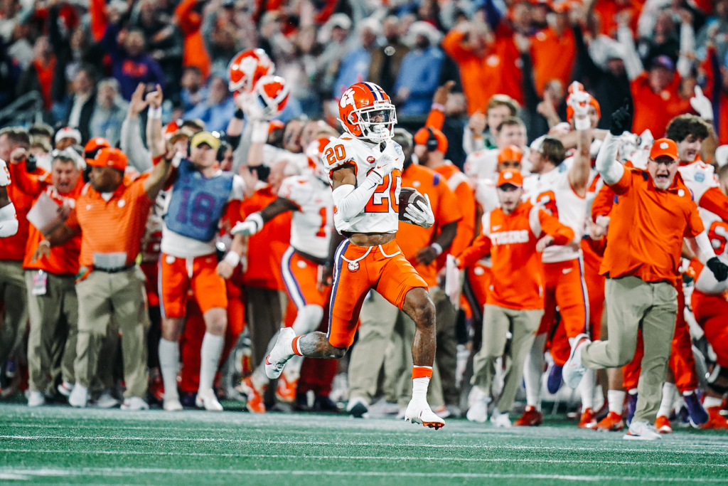 The Clemson Tigers will take on the Tennessee Volunteers in the Orange Bowl in Miami.