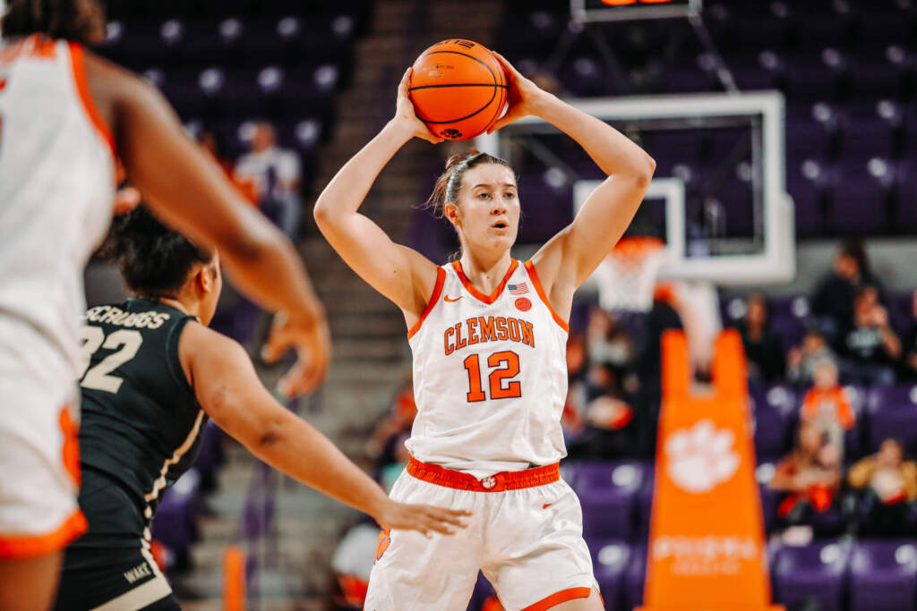Second-Half Surge Leads Clemson to Road Win at Pitt, 72-57