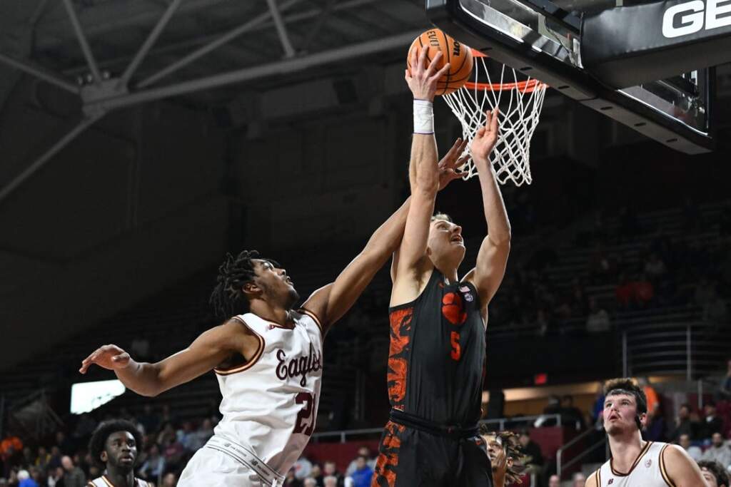 Clemson Drops Just Second ACC Contest 62-54 at Boston College