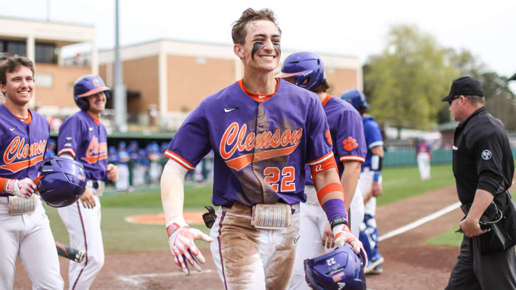 Clemson Takes Down Panthers 10-2 In Game 1 Of Doubleheader