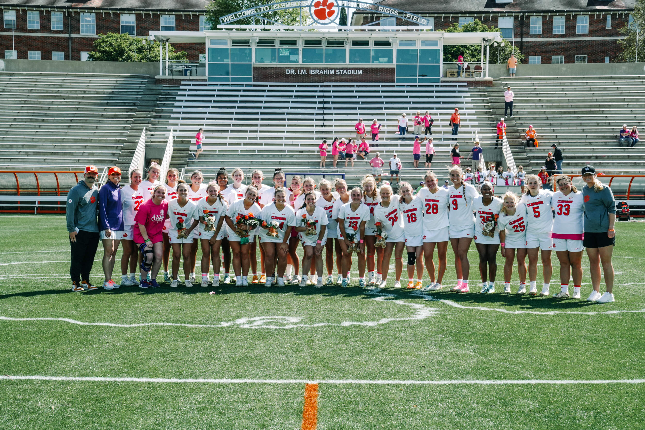 No. 22/15 Clemson Takes Down Louisville 19-8 in Pink Game & Senior Day –  Clemson Tigers Official Athletics Site