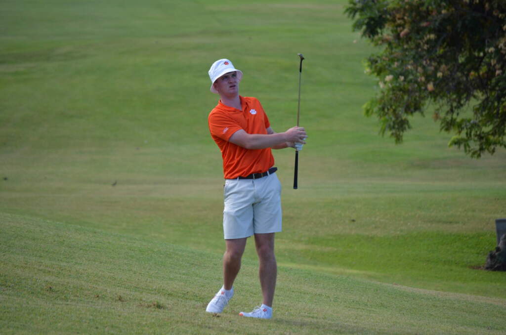 Clemson Finishes 10th at Ka’anapali Classic