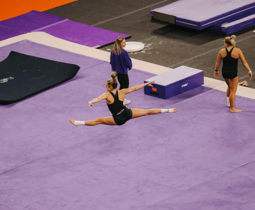 Gymnastics Practices in Littlejohn – Clemson Tigers Official Athletics Site