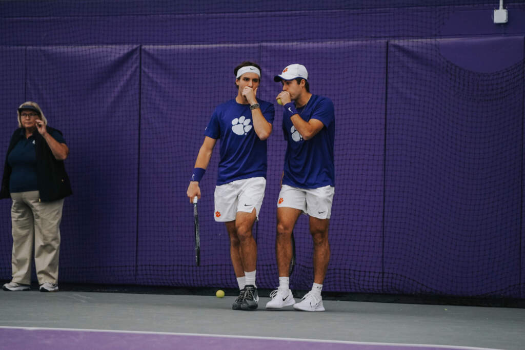 Aronson, Mesarovic Named Doubles Team of the Week
