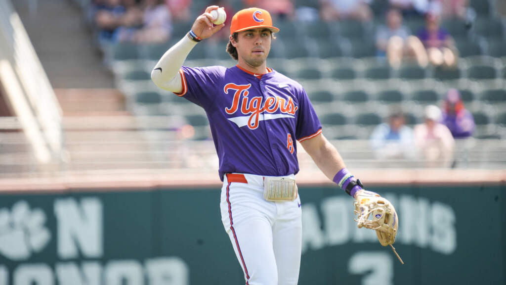 Pittsburgh Downs No. 4 Clemson 8-4 In First Game Of Doubleheader
