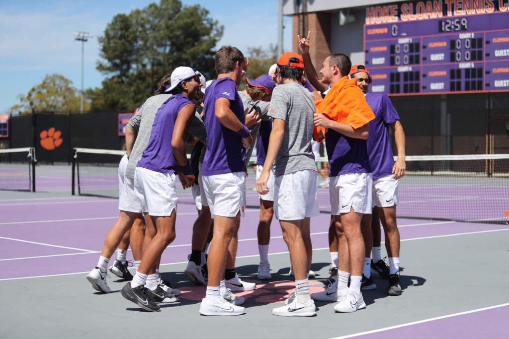 Tigers Fall to Notre Dame, Vukadin Secures Singles Win