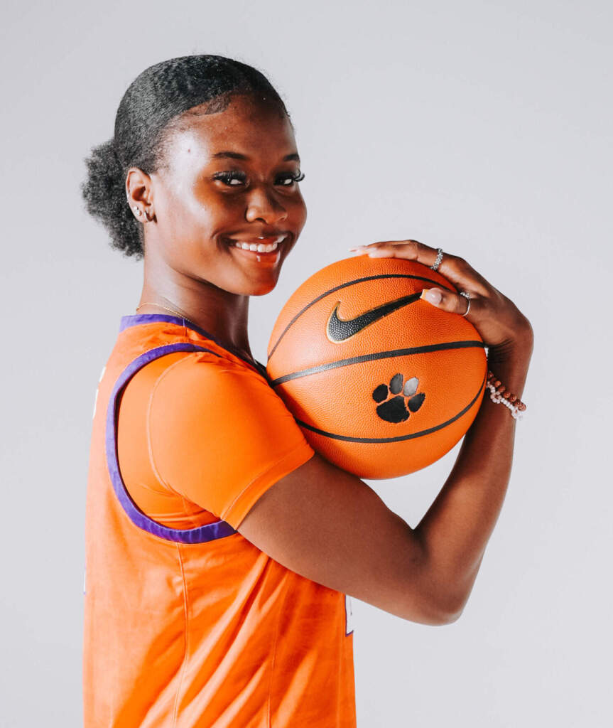 Former Five-Star Recruit Transfers to Clemson
