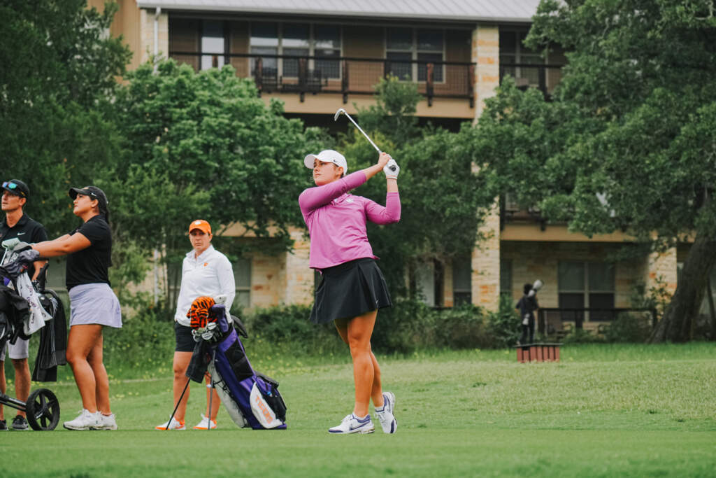 Women’s Golf Fourth After NCAA Regional Round One