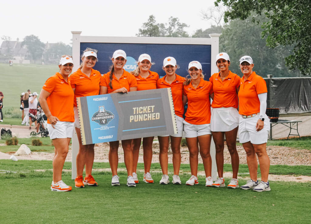 Women’s Golf Punches Ticket to NCAA Championships