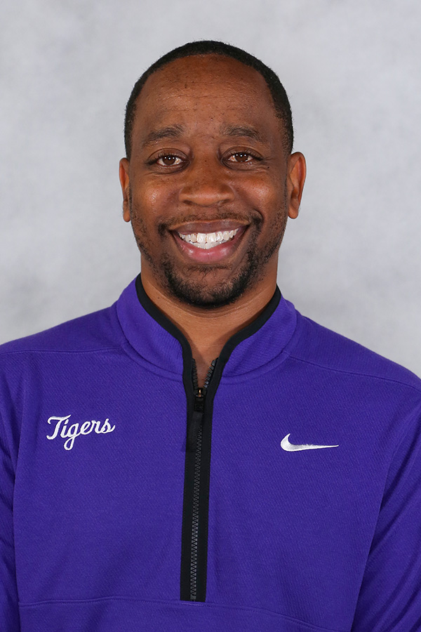 Chris Ayers