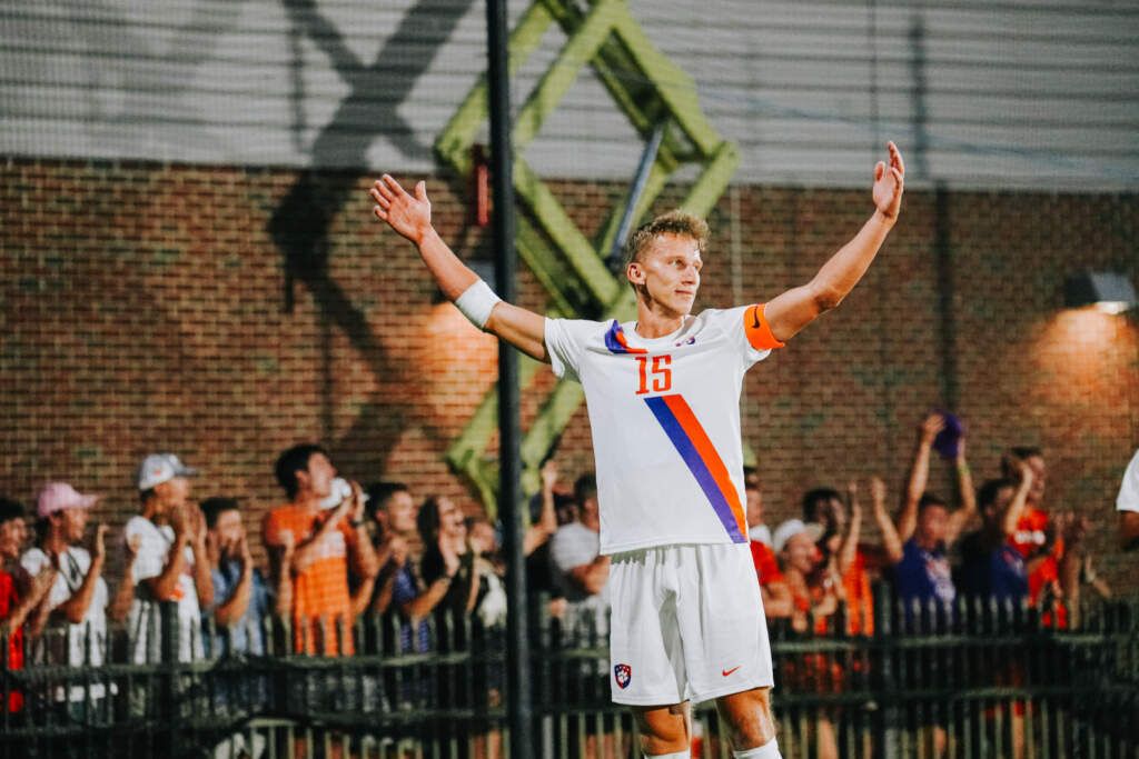 Clemson Shuts Out Penn State in Season Opener, 3-0