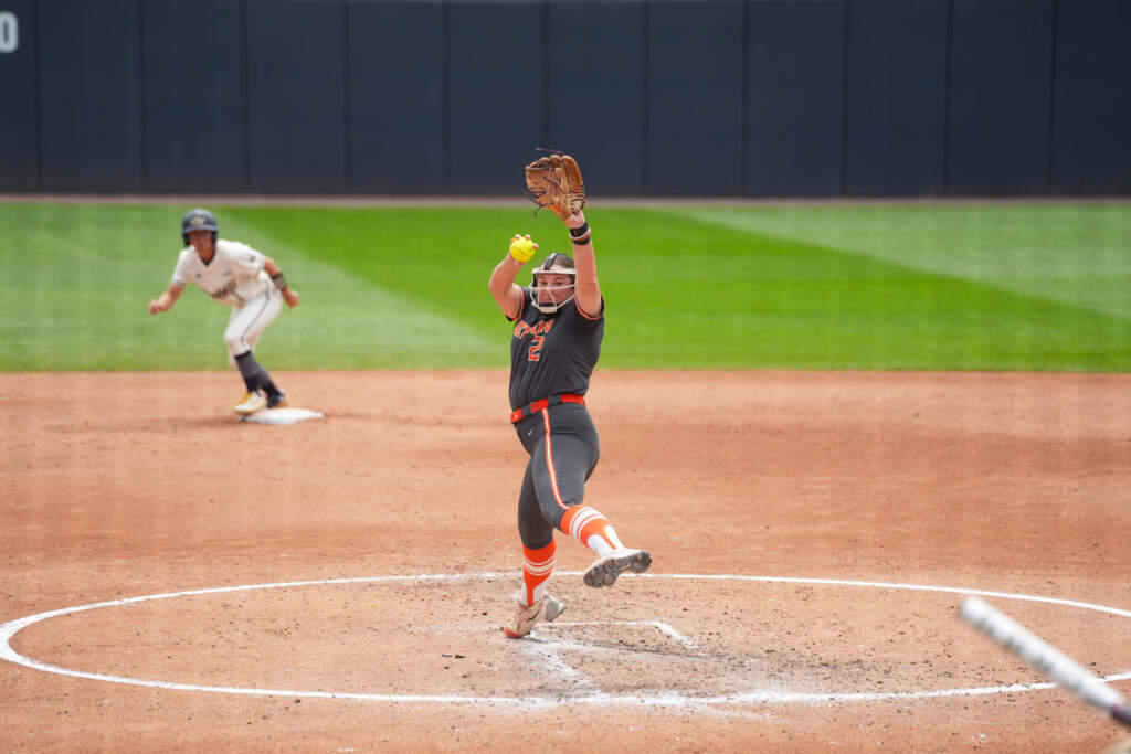 McCubbin Named Wilson/NFCA & ACC Pitcher of the Week