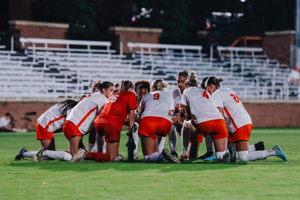 No. 25 Clemson Falls 3-2 to No. 10 Duke in Regular Season Finale