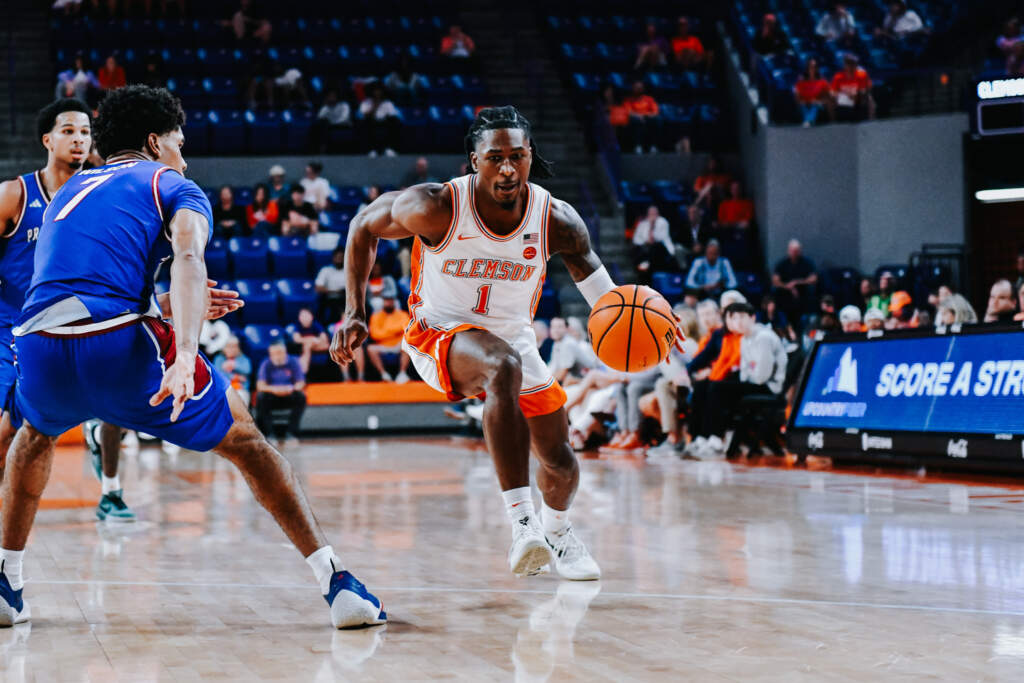 Tigers Roar Past Blue Hose, 83-44
