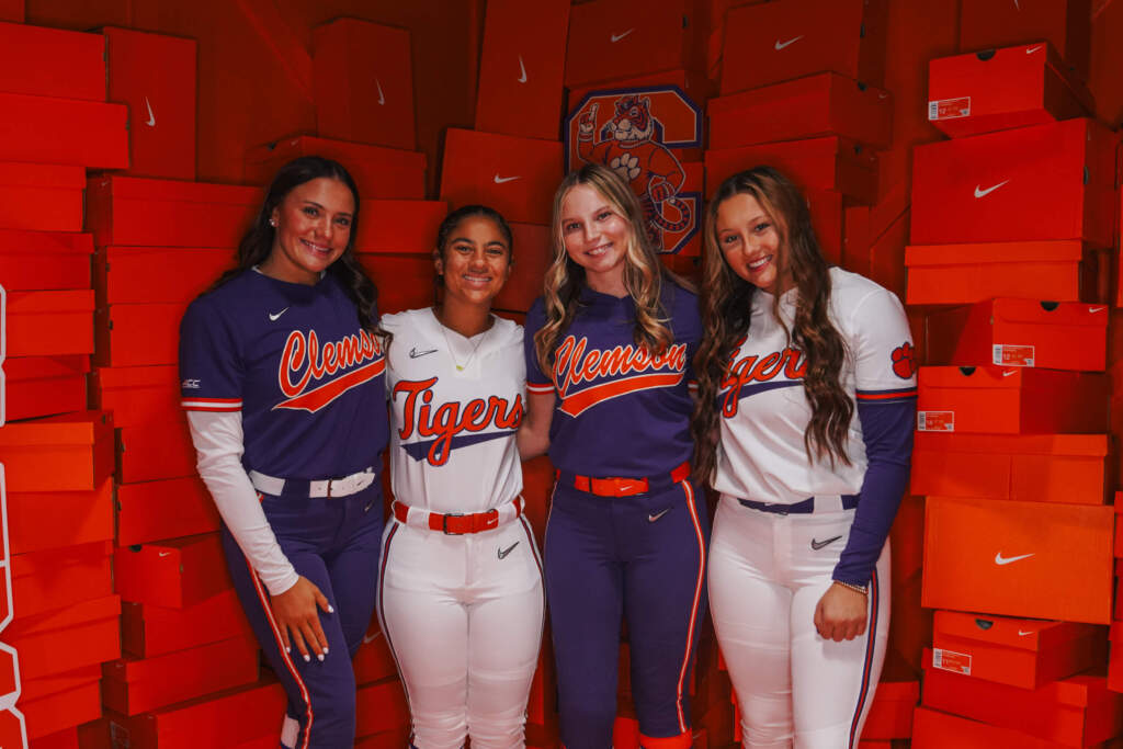 Softball Inks Four on National Signing Day