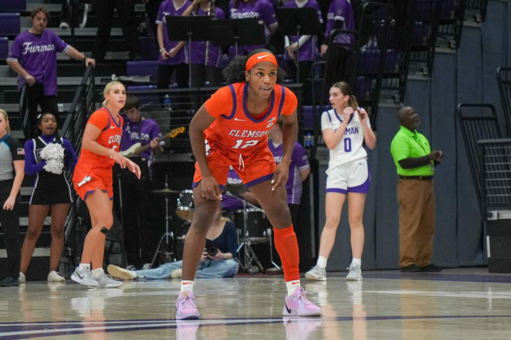 Clemson Tops Furman, 76-58