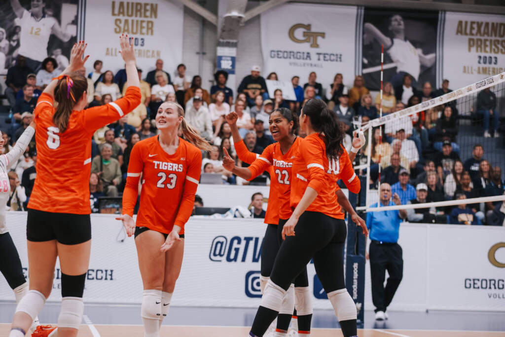 MATCH DAY CENTRAL: Volleyball Hosts Notre Dame & Louisville