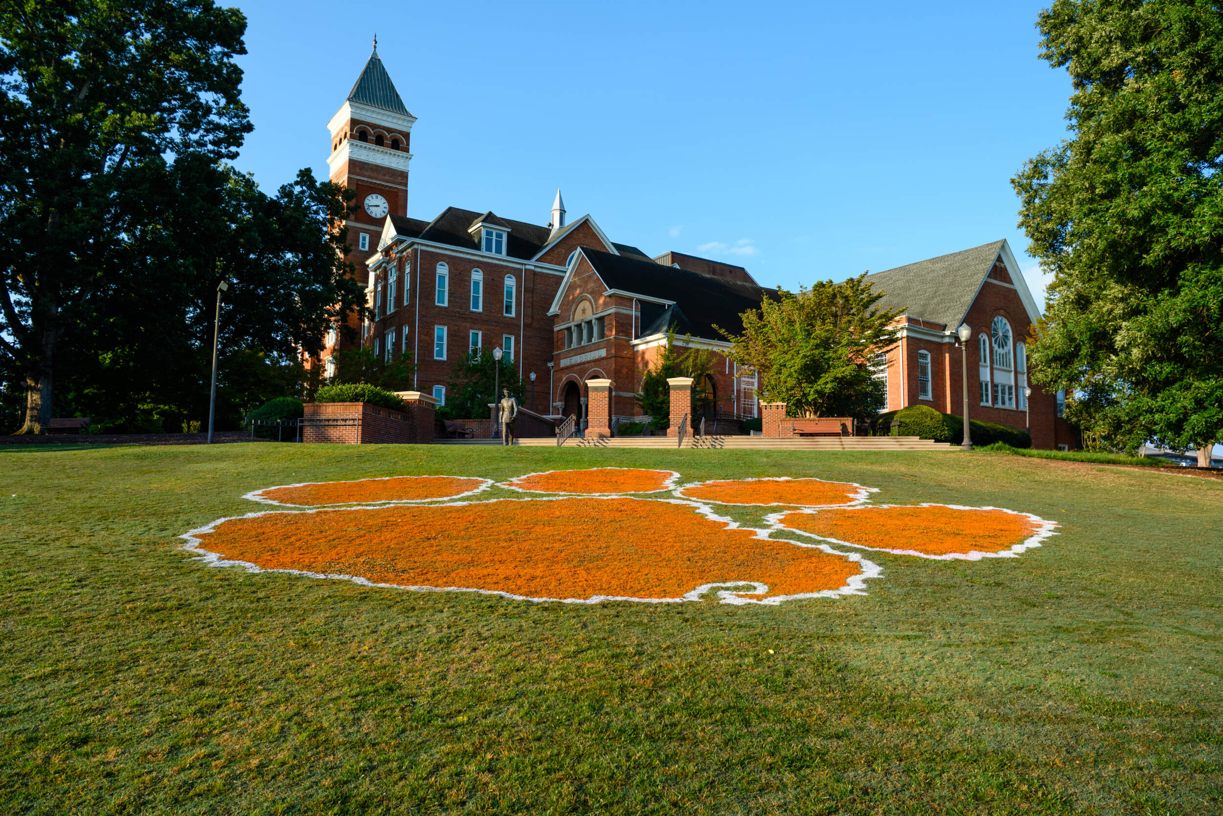 Clemson Athletics Registers 96% Graduation Success Rate in NCAA Release