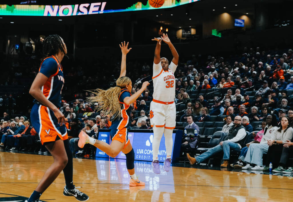 Clemson Heads To The 305 For Clash With Miami Sunday