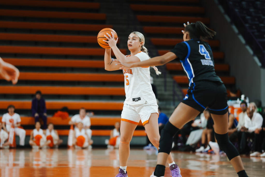 Clemson Faces Florida St. Sunday Afternoon