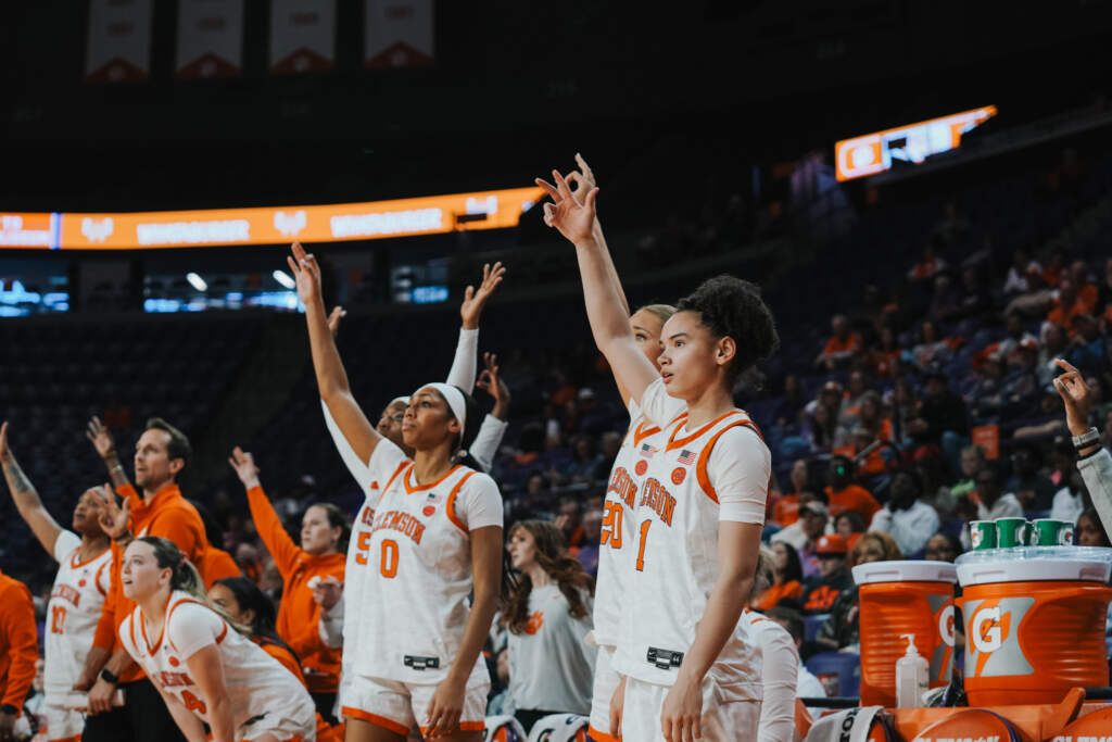 Clemson Set To Face Virginia Tech In Hokie Town
