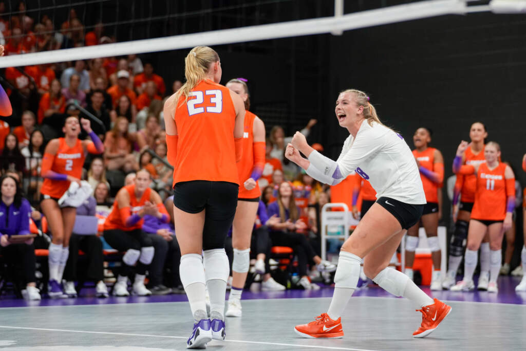 Seven Named to All-ACC Academic Volleyball Team