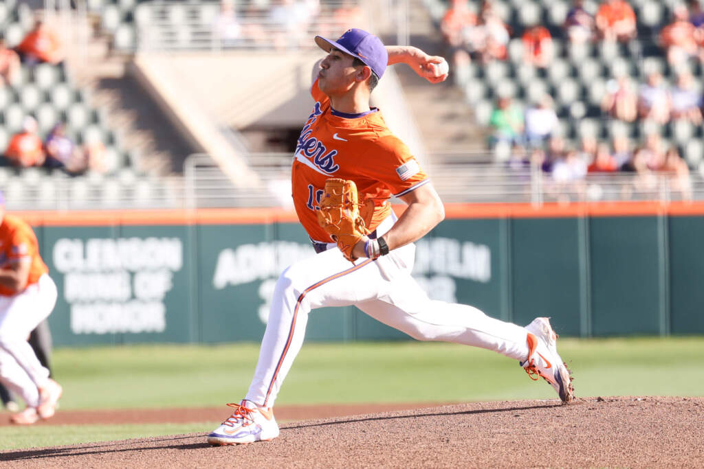 No. 15 Tigers Score Late To Top Bulldogs 9-3