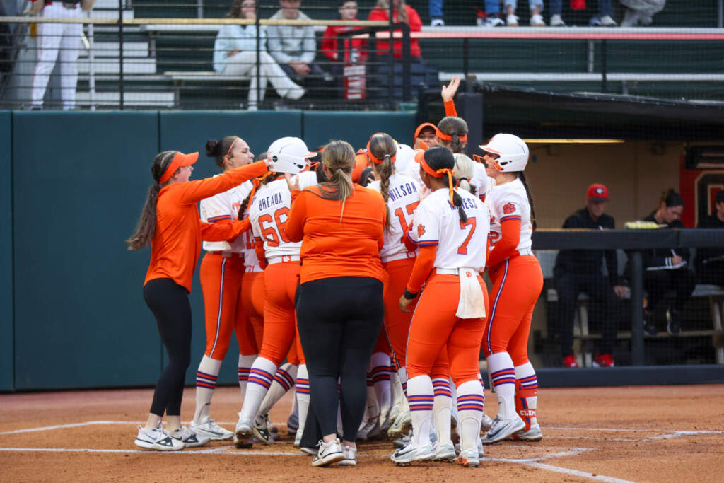 Tigers Upset No. 15/11 Georgia in Six Innings