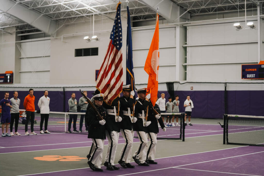 No. 16 Clemson Falls to Auburn, 5-2