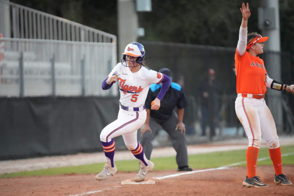 Clemson Falls to Auburn on Saturday