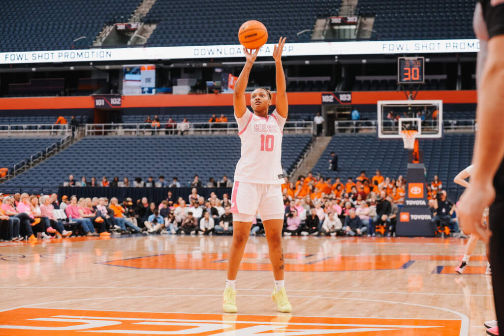 Clemson Falls at Syracuse In Close Battle, 68-64