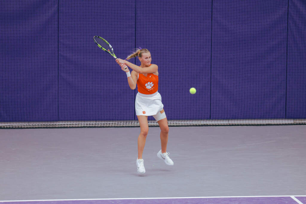 WTEN: No. 21 Tigers Upset No. 18 Stanford 4-2 in Palo Alto