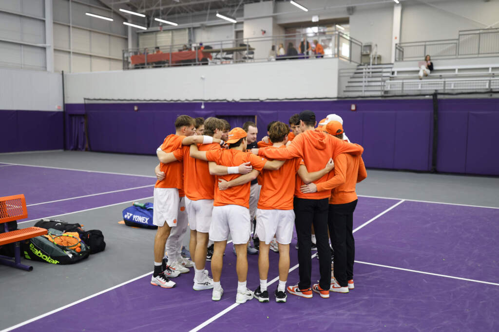 No. 35 Tigers Fell to No. 16 Notre Dame, 4-0